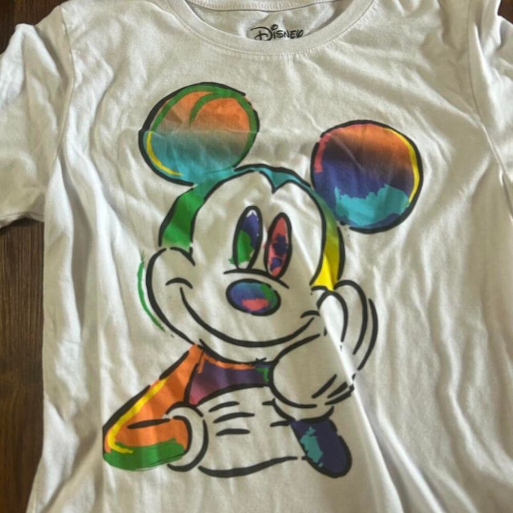 Disney Mickey Mouse graphic tee, youth girls size Large (11–13)